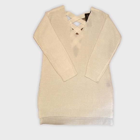 Sweater v-neck Ivory w/criss cross back. NWT. S - Picture 1 of 1